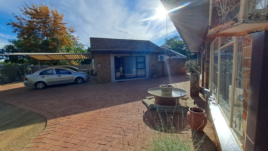 7 Bedroom Property for Sale in Universitas Free State